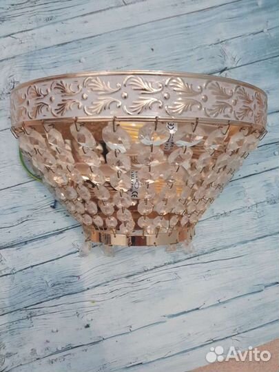 Настенный светильник бра