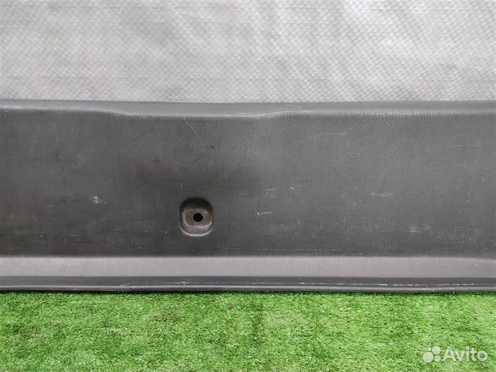 Накладка проема багажника Lexus GS300 (S160) 2001