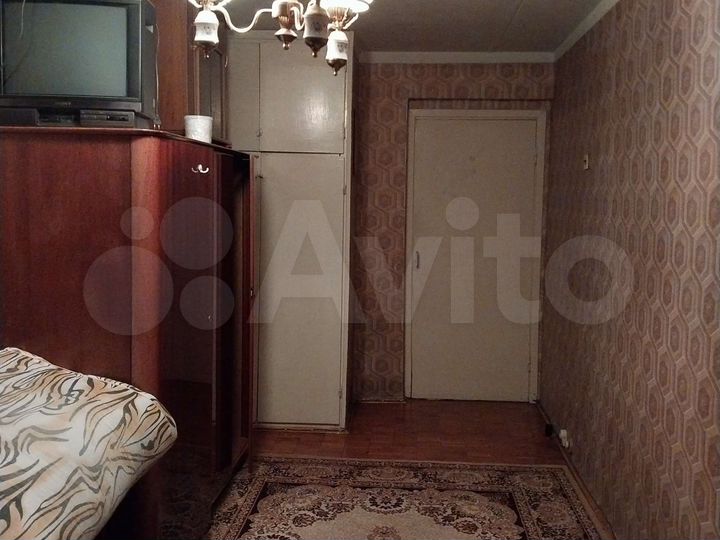 Комната 98 м² в 3-к., 3/5 эт.