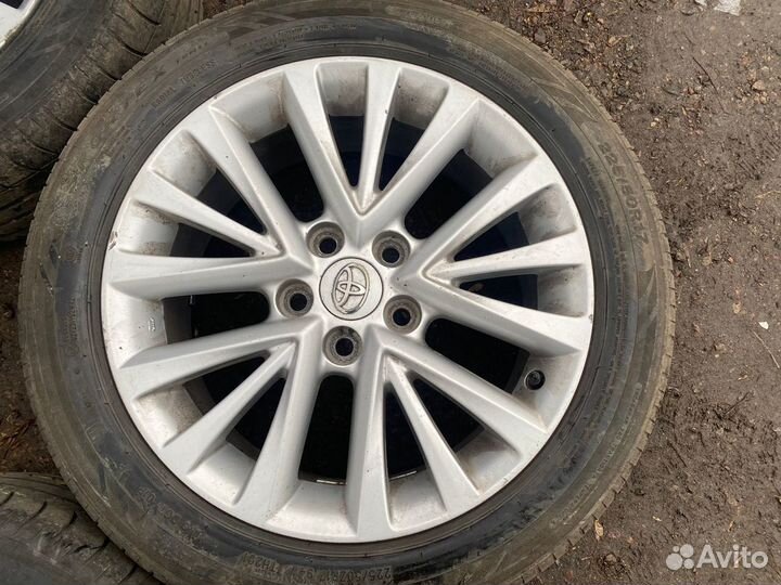 Комплект колёс Toyota Camry 55 R17