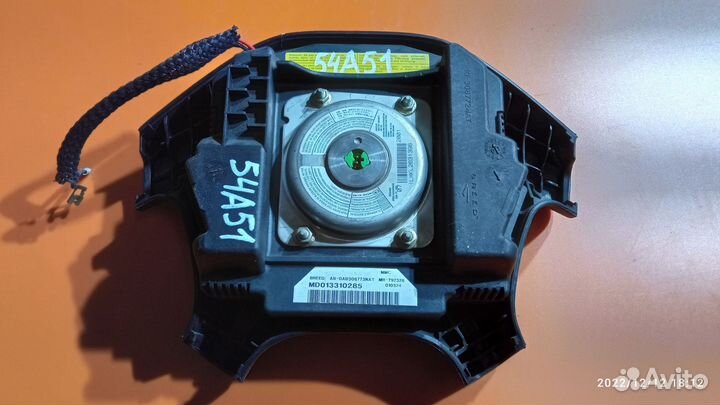 Подушка безопасности в руль Mitsubishi Outlander 1