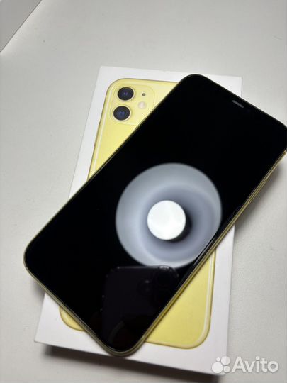 iPhone 11, 64 ГБ