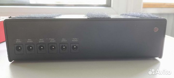 Блок питания для гитарных педалей