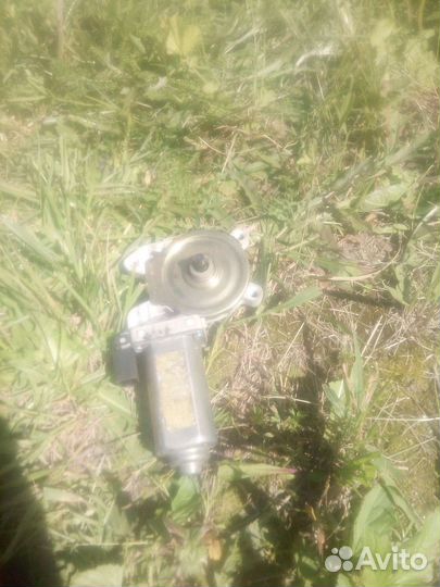 Моторчик стеклоподъёмника ford focus1