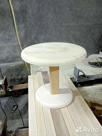 Подставка для блюд, тортовница