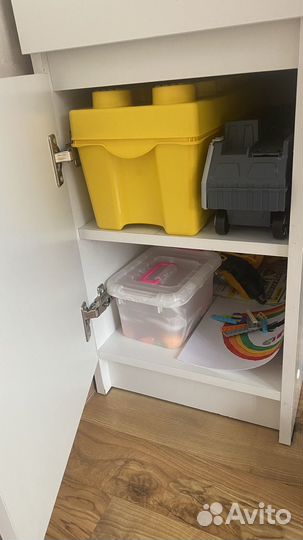 Компьютерный стол,стул и полка