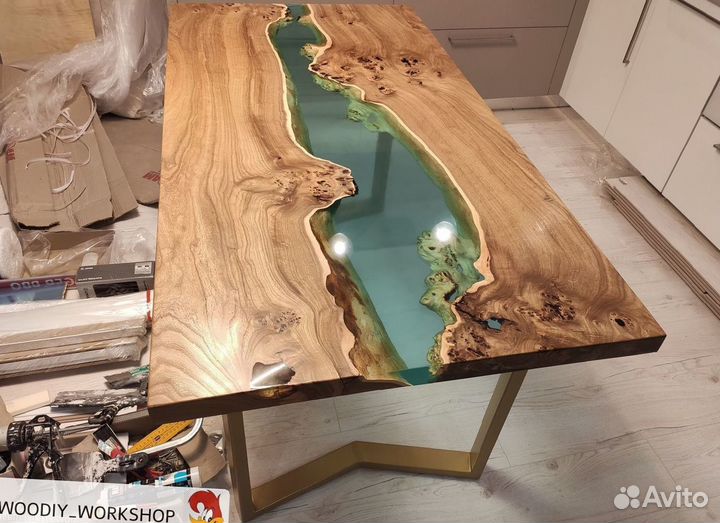 Эпоксидный стол