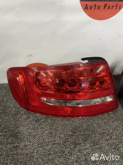 Фонарь левый правый Audi A4 B8