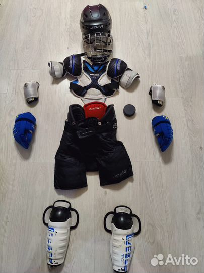 Хоккейная амуниция(краги, щитки, шлем,налокотники