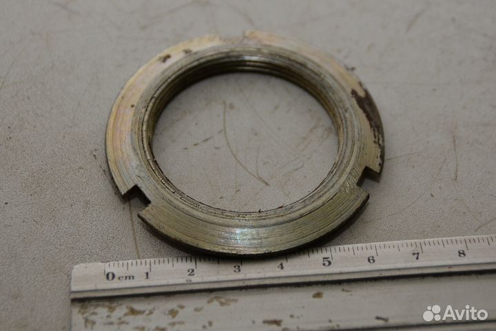 Гайка вала шестерни колесного редуктора УАЗ левая