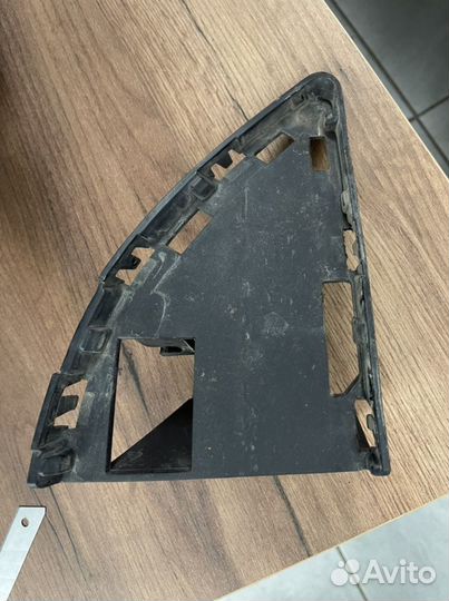 Накладка переднего бампера левая 51117319771