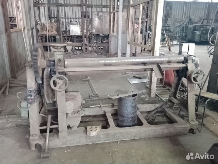 Рубка металла на гильотине