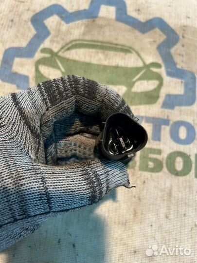 Датчик включения вентилятора Volkswagen Polo RUS