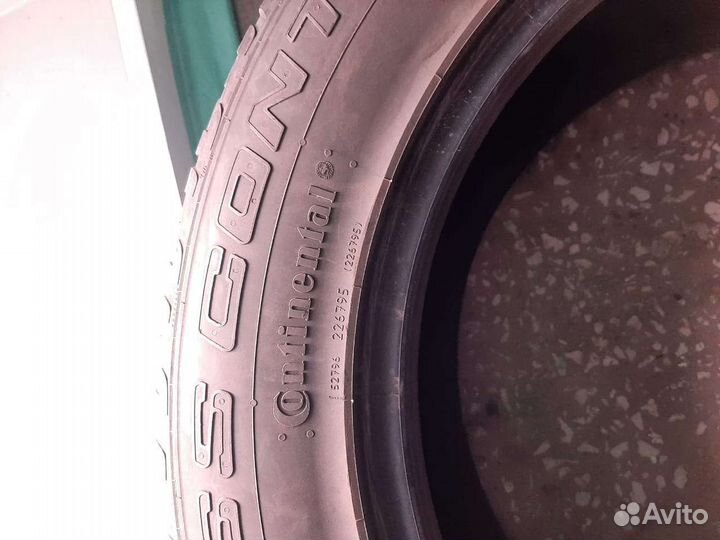 Continental ContiCrossContact UHP 255/55 R18