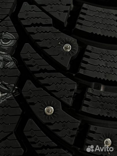 Pirelli Formula Ice 235/60 R18 107T