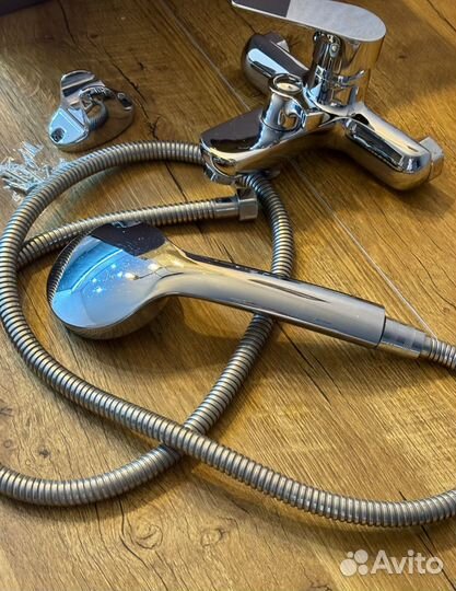 Смеситель для ванны с душем бу