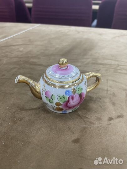 Самовар декоративный с заварочным чайничком,фарфор