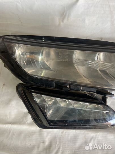 Передняя правая фара Skoda Kodiaq