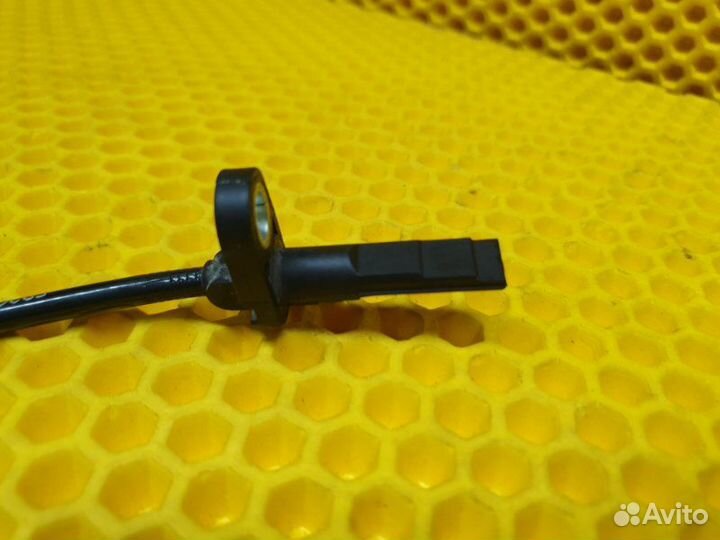 Датчик abs задний Ford Mustang VI N48H 2017