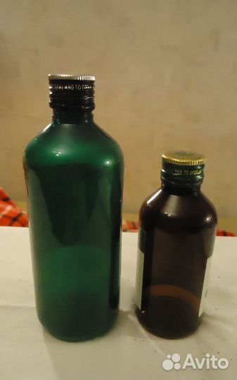 Бутылки пластиковые с крышкой и пробкой