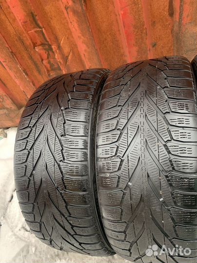 Nokian Tyres Hakkapeliitta R2 SUV 255/45 R20 105R