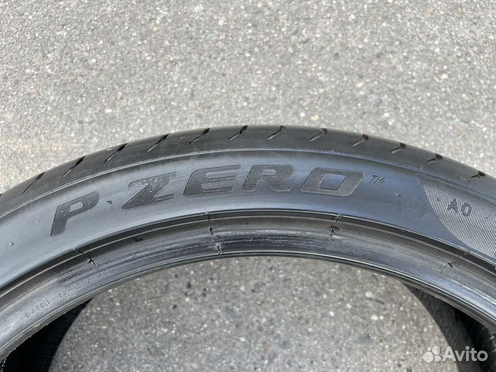 Pirelli P Zero 255/35 R19