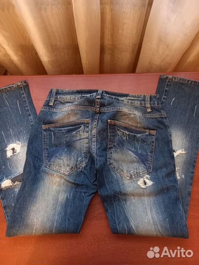 Джинсы