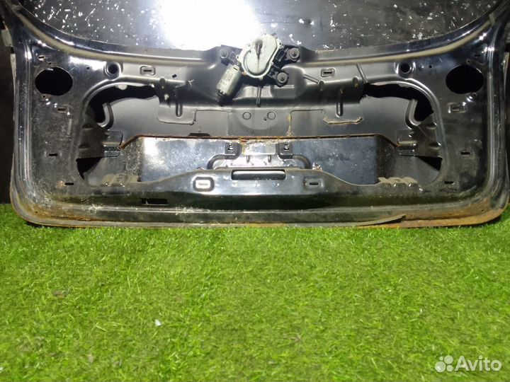 Крышка багажника Volkswagen Passat B6