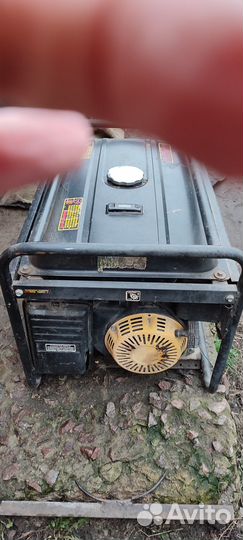 Huter dy5000l. Генератор бензиновый бу