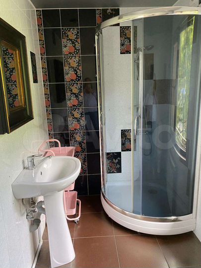 Коттедж 300 м² на участке 13 сот.