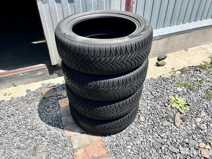 Westlake All Season Z-401 215/55 R17