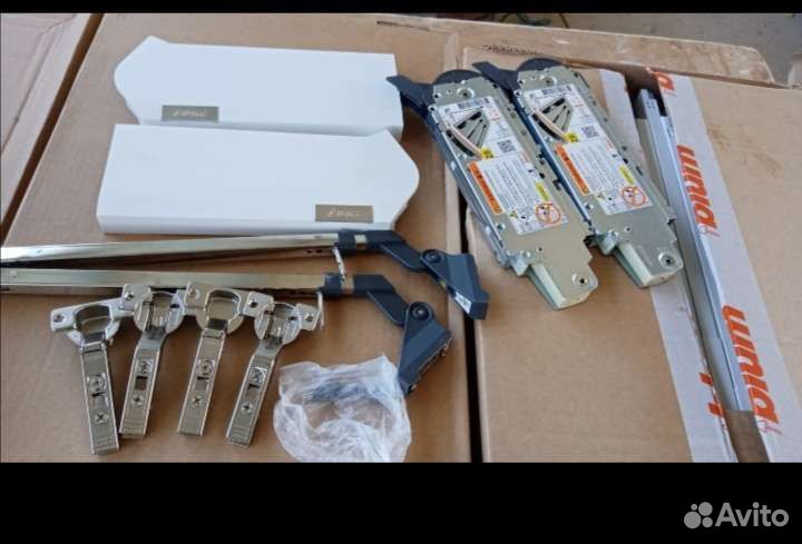 Мебельная фурнитура blum