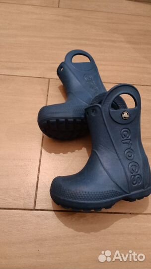 Детские резиновые сапоги crocs 24