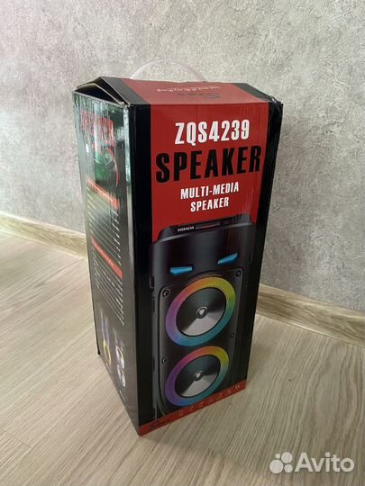 Новая музыкальная колонка с микрофоном