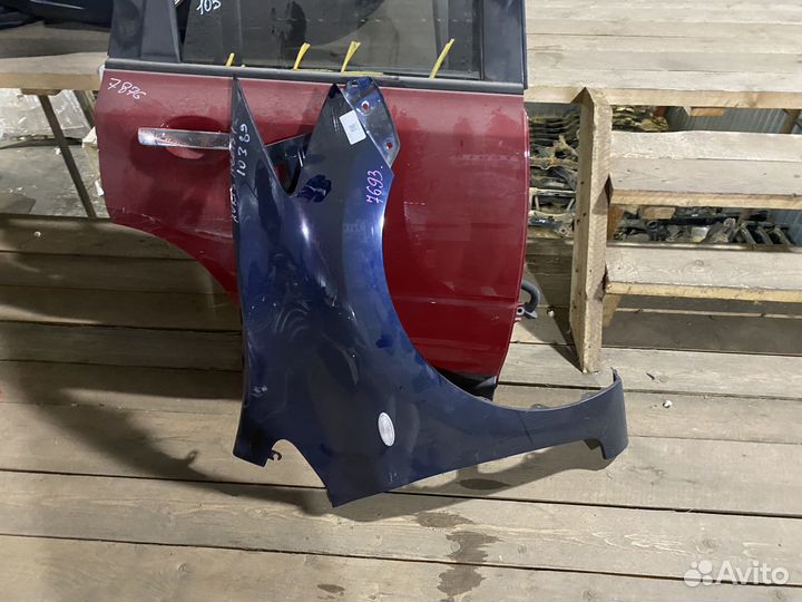 Крыло Toyota Auris переднее правое