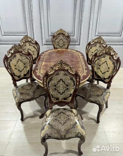 Кухонный стол