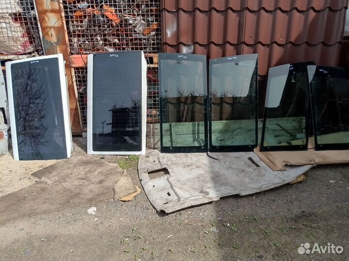 Стекла боковые Мерседес Вито 638