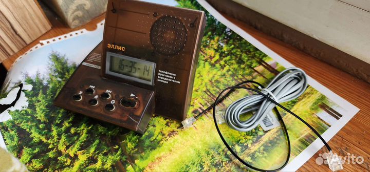 Определитель номера и часы