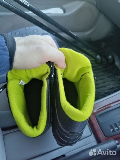 Лыжные ботинки