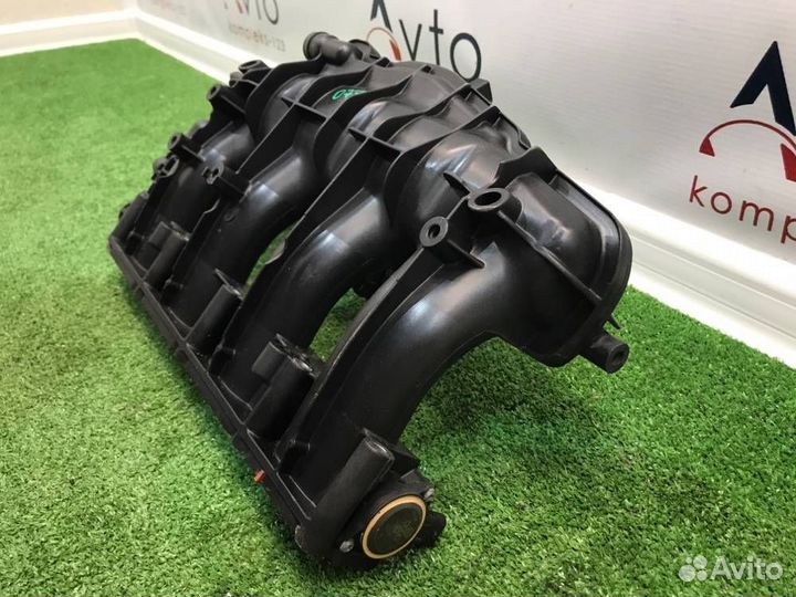 Впускной коллектор Audi Q5 8R CDN 2009