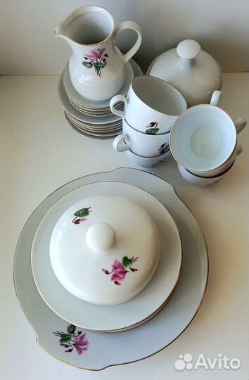 Элементы сервиза ГДР винтаж Цветы