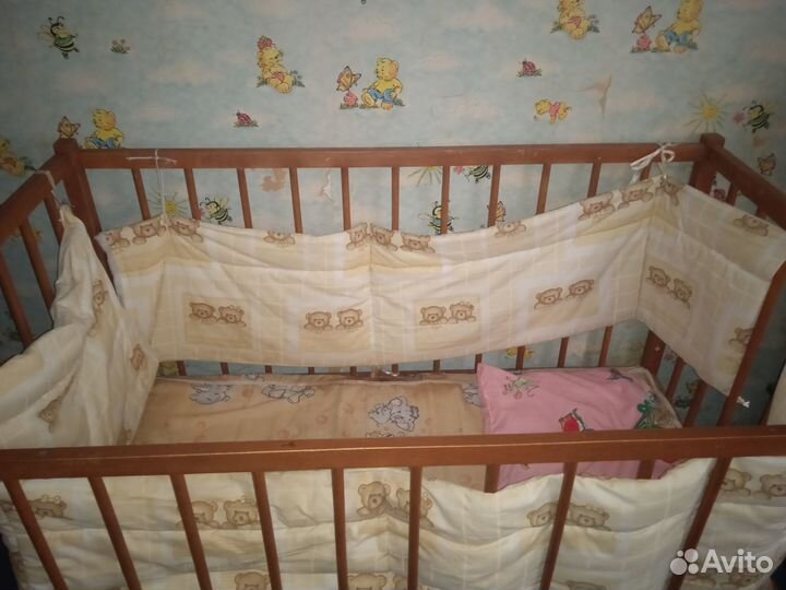 Детская кроватка