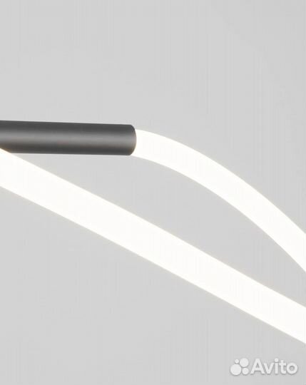 Люстра потолочная круглая дизайнерская. Гладкая