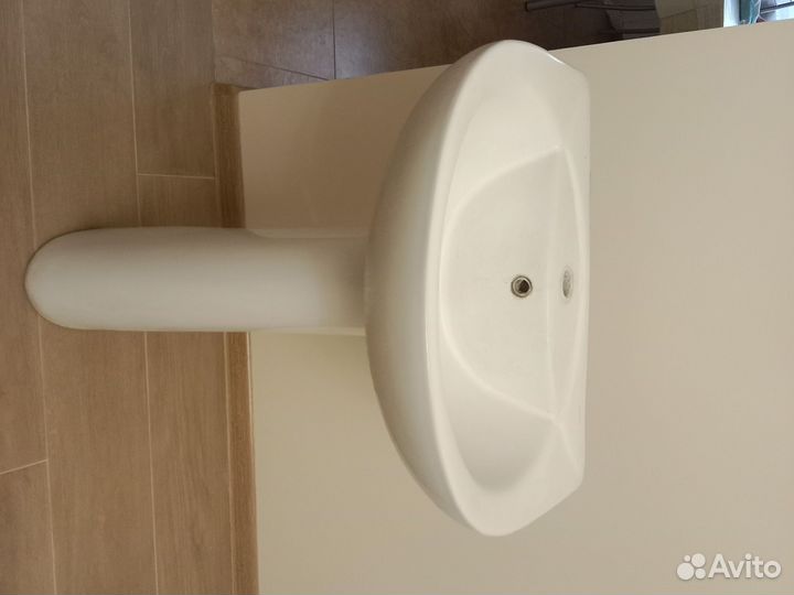 Раковина в ванную бу