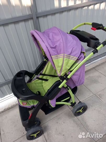 Прогулочная коляска