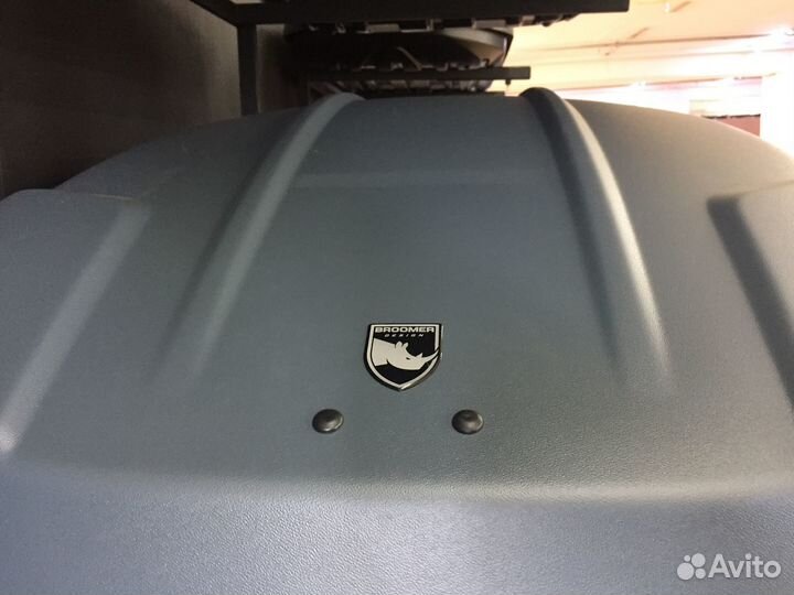 Автобокс Broomer на крышу LADA Vesta
