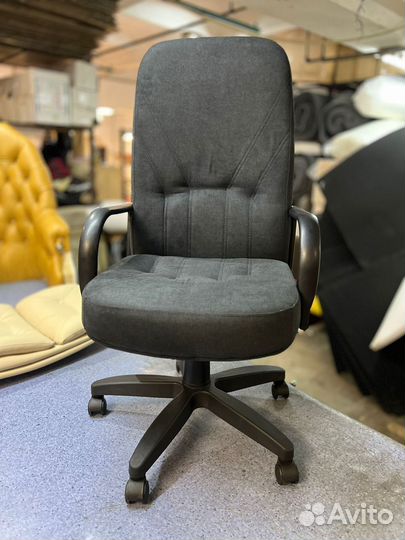 Компьютерное кресло