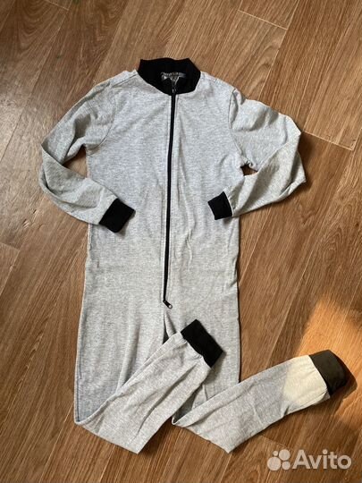 Комбинезон хоккейный поддева для хоккея 110-120