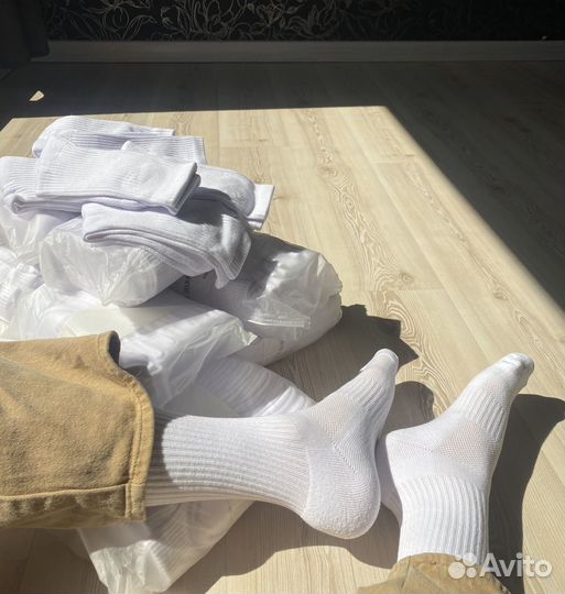 Носки белые высокие