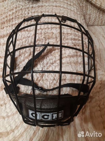 Шлем хоккейный